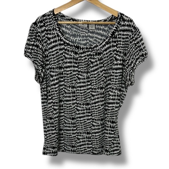 Worthington Tops - Worthington Women Stretch Size 1X Black White Print Office Top Work Business